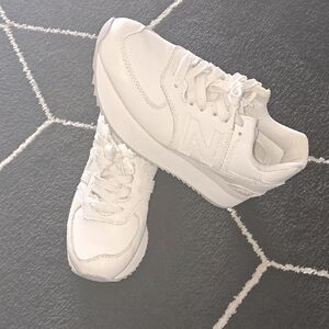New Balance Platform Sneakers